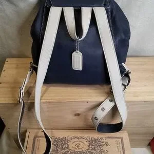 Coach | Bags | Vintage Y2k Coach Mo539569 2 Tone Leather  display picture 3